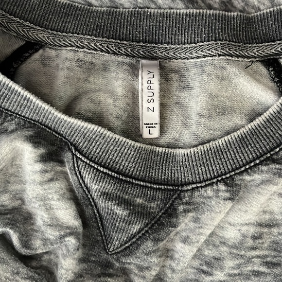 Z Supply Pocket T-Shirt - Picture 4 of 4